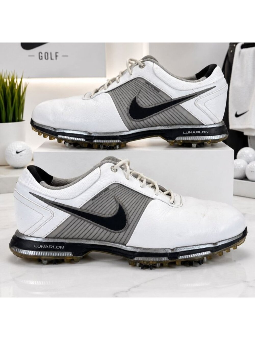 Nike Flywire Lunarlon Golf Shoes Mens Size 9.5 White Gray Soft Cleats 418471-101